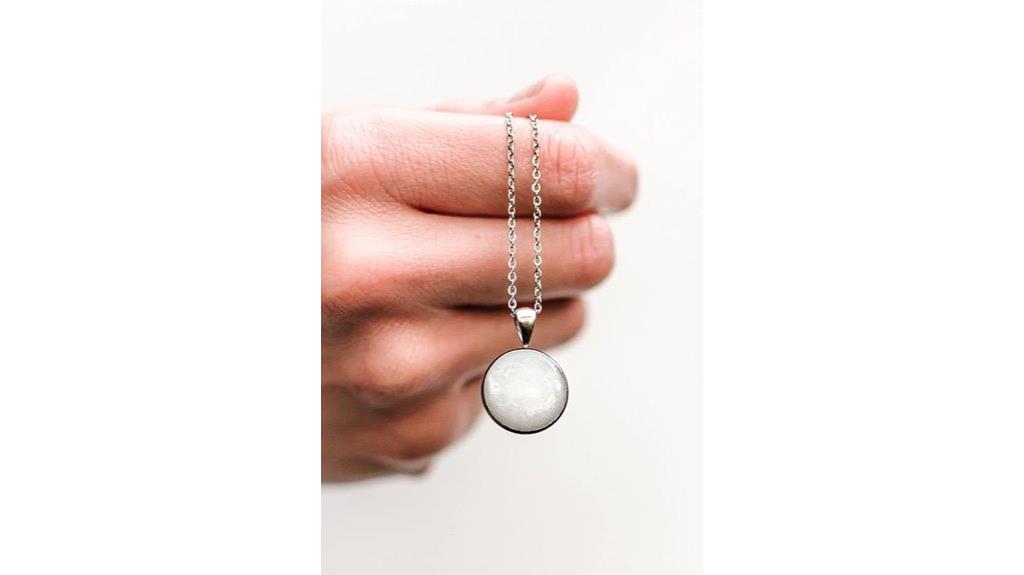 create personalized breast milk jewelry